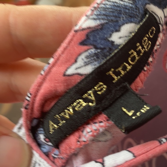 ⚡️⚡️5/$20 ⚡️⚡️ 💕Always Indigo Boho Floral top💕 - Picture 7 of 7